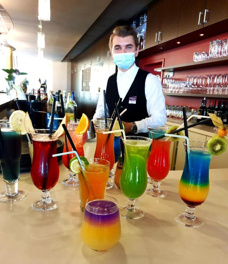 Bergwirtschaft Wilder Mann Hotel Und Restaurant Dresden Eksteriør billede