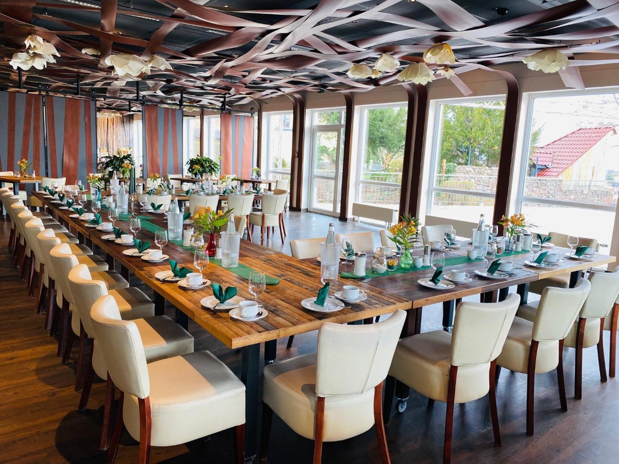 Bergwirtschaft Wilder Mann Hotel Und Restaurant Dresden Eksteriør billede