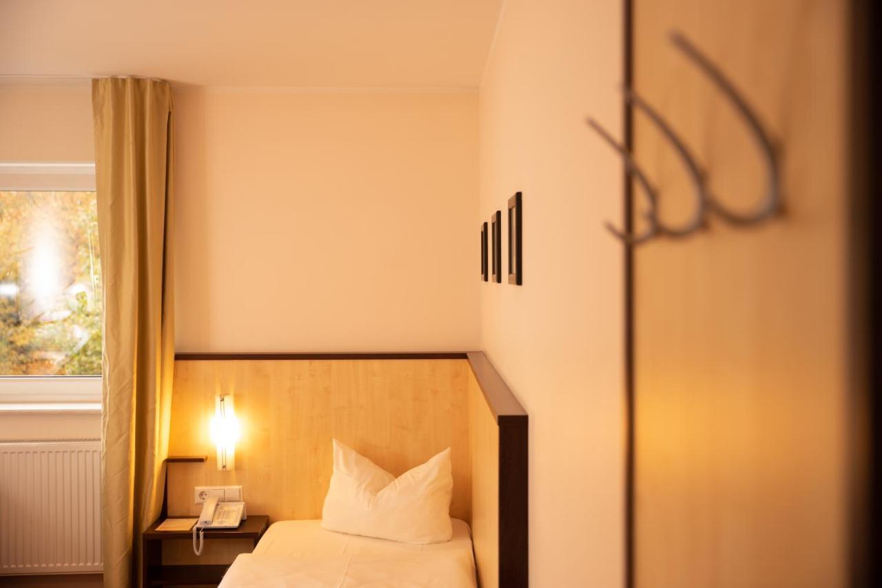 Bergwirtschaft Wilder Mann Hotel Und Restaurant Dresden Eksteriør billede