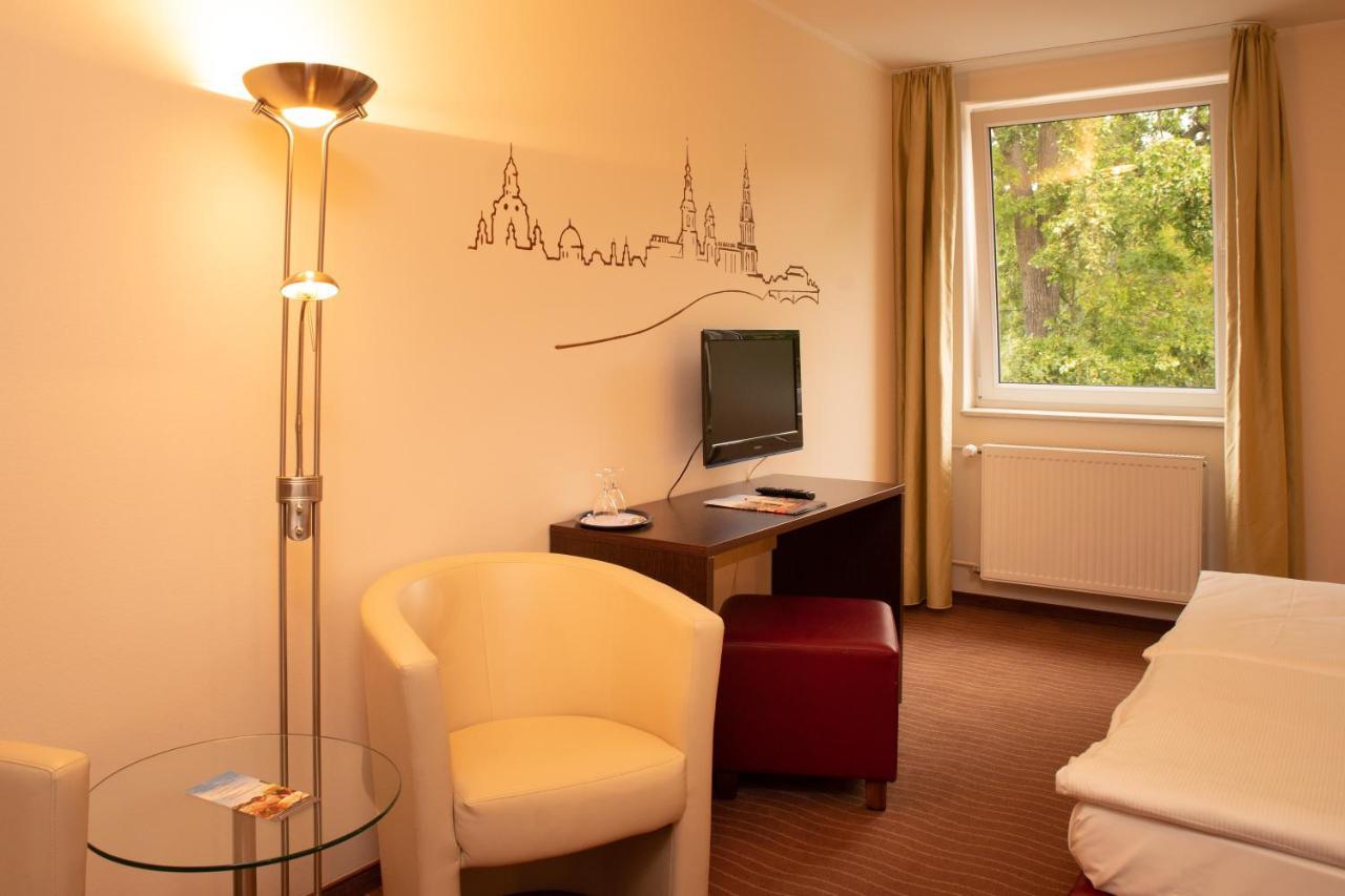 Bergwirtschaft Wilder Mann Hotel Und Restaurant Dresden Eksteriør billede
