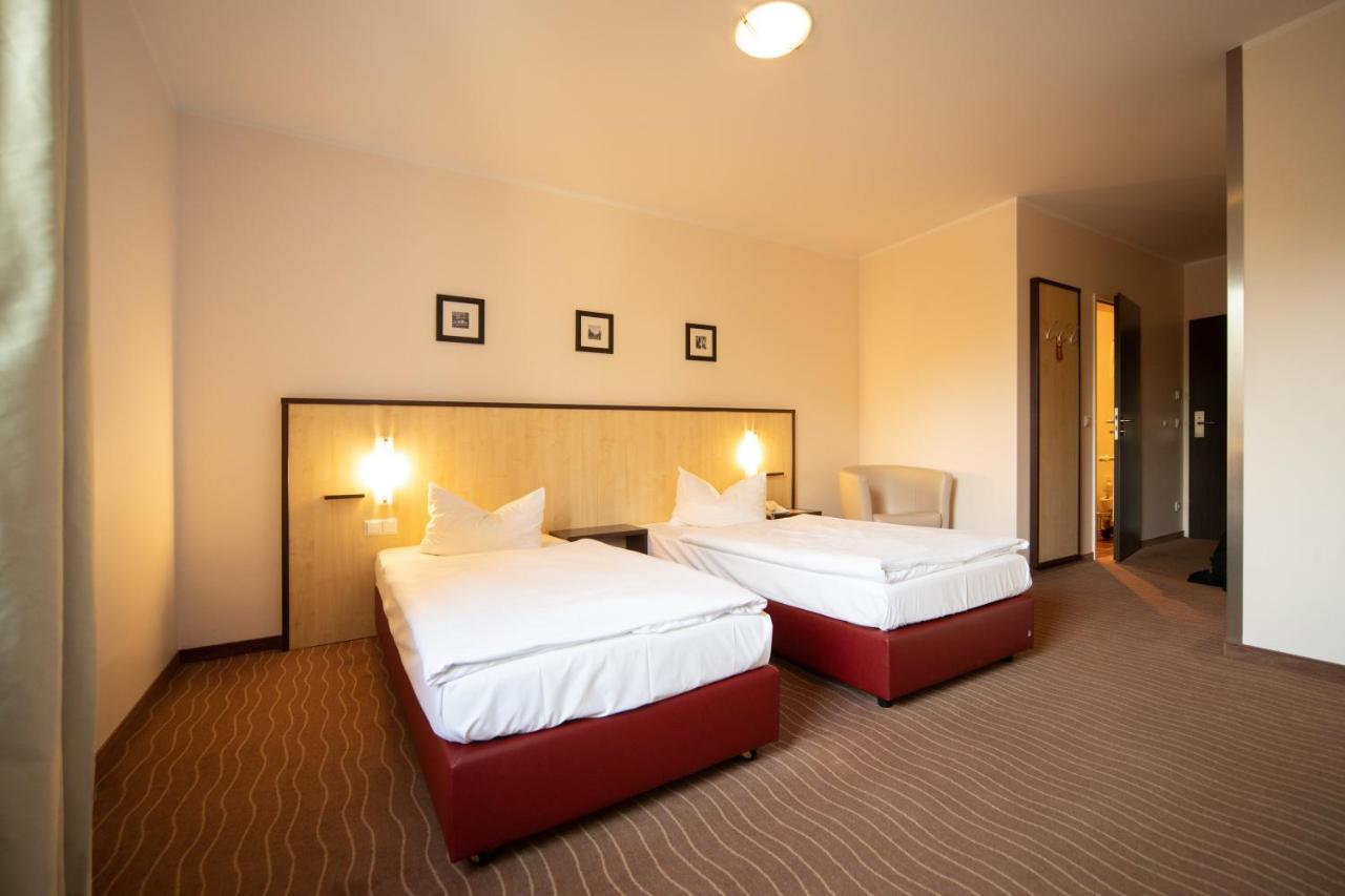 Bergwirtschaft Wilder Mann Hotel Und Restaurant Dresden Eksteriør billede